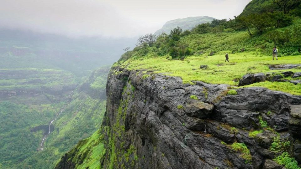 15 Most Dangerous Places in India For a Fearful Adventure