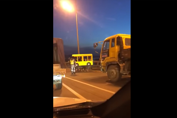 Russians bus costume protest