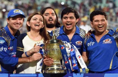 mumbai-indians-ipl-trophy-win-