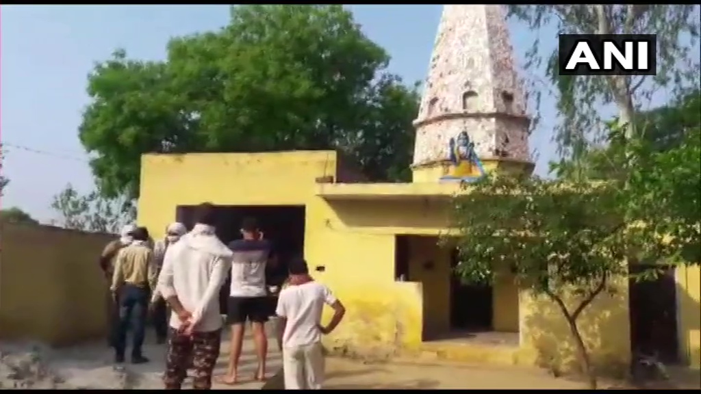 Bodies of two priests found at a temple in Bulandshahr