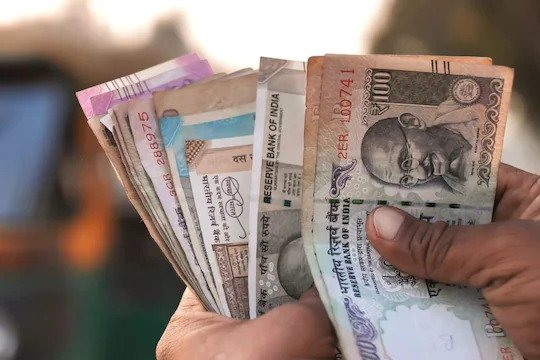 RBI Clarifies There Is No change in existing Currency