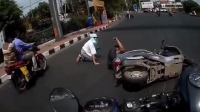 Viral Video Woman Blamed On Another Man After Her Scooter Slides
