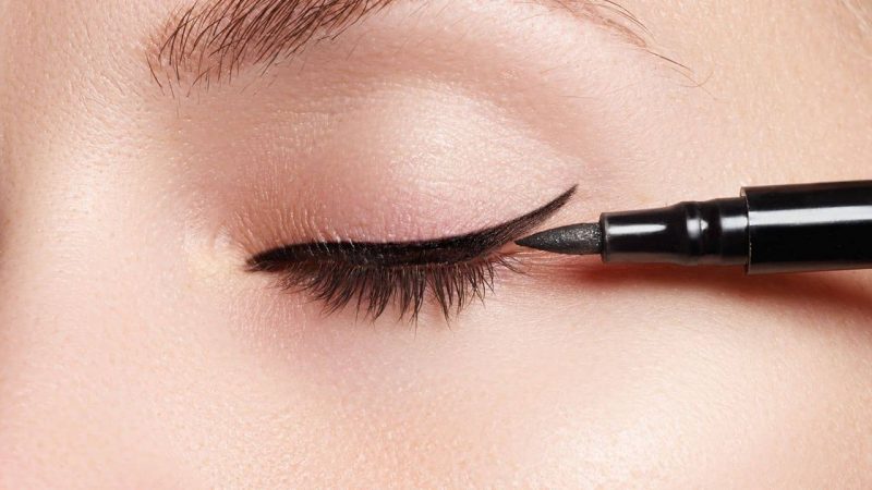 Eye Makeup- Eyeliner Tips