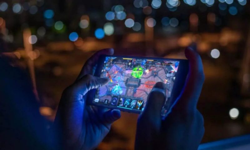Six Reasons Why Online Gaming Is Crowd-Pleasing In India