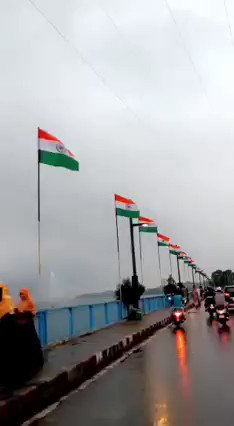 Viral Video of Bhopal Road Decorated With National Flags