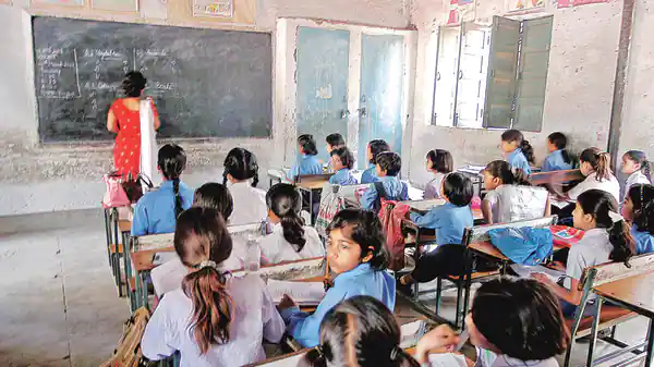 Punjab Govt Inviting Applications For 5,994 Primary Teachers