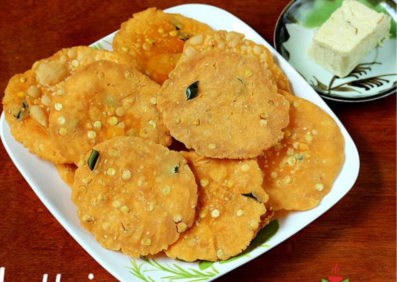 Diwali Snacks Recipe Thattai