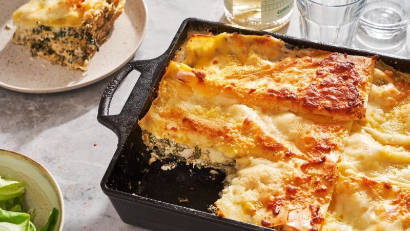 Chicken and Mushroom White Lasagna: Christmas Dinner Menu Ideas for a Flavourful Dining Table