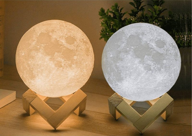 Rechargeable Moon Lamp with Touch Control - New Year 2023 Gifts