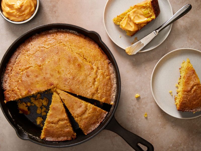 Skillet Cornbread: Christmas Dinner Menu Ideas for a Flavourful Dining Table