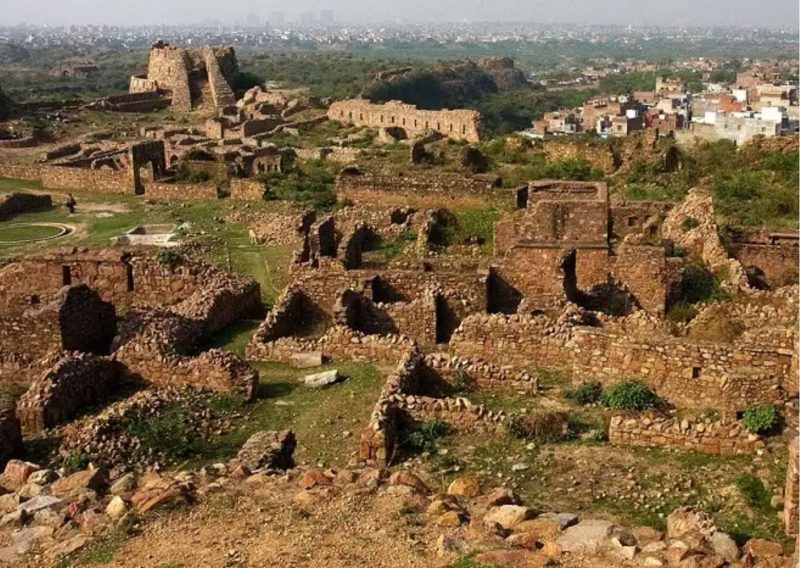 9 Places to Visit in Delhi for a Quirky Experience: Tughlaqabad Fort