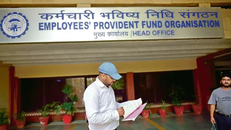 Govt is Likely to Set EPF Deposit Interest Rate at 8 for FY-2023