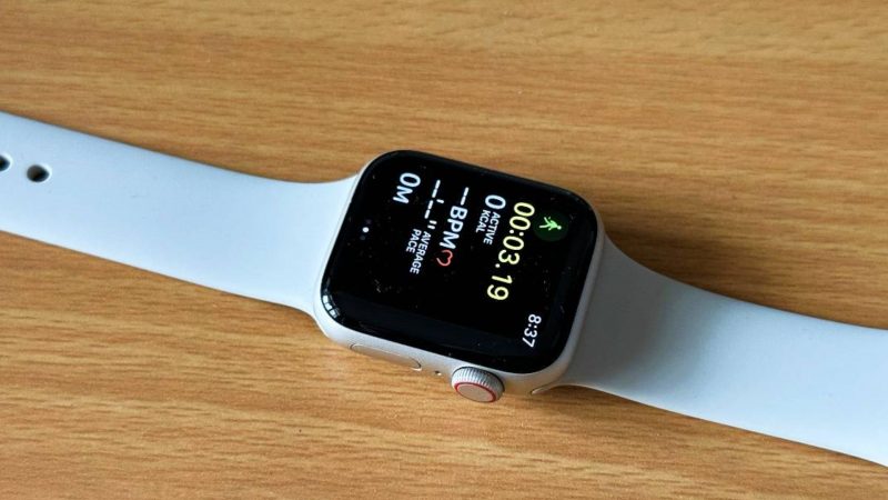 Apple Watch SE (2nd Gen) Smartwatch