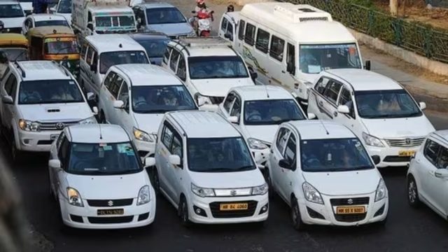 Delhi Makes It Mandatory For Cabs and Deliveries to Go Electric by 2030