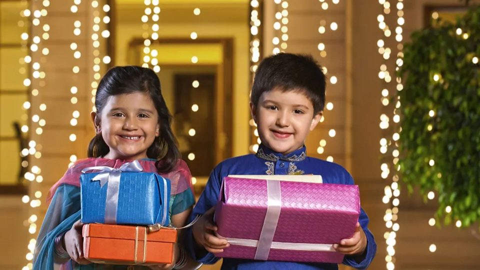 Diwali 2023 Shine Brightly with Thoughtful Eco-Friendly Diwali Gift Ideas for 2023