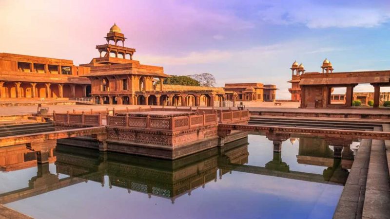 Fatehpur Sikri: Abandoned Splendor Frozen in Time