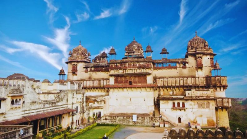 Jhansi Fort: Rani Lakshmi Bai's Fierce Abode