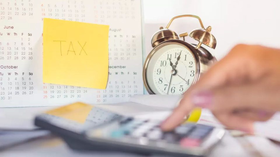 Tax calendar for November 2023